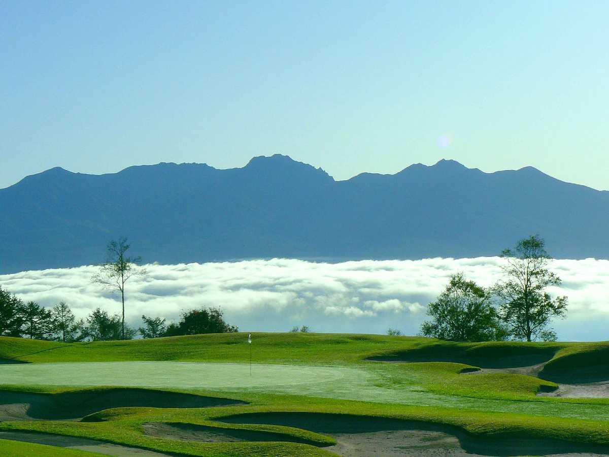 中央道晴ヶ峰カントリー倶楽部